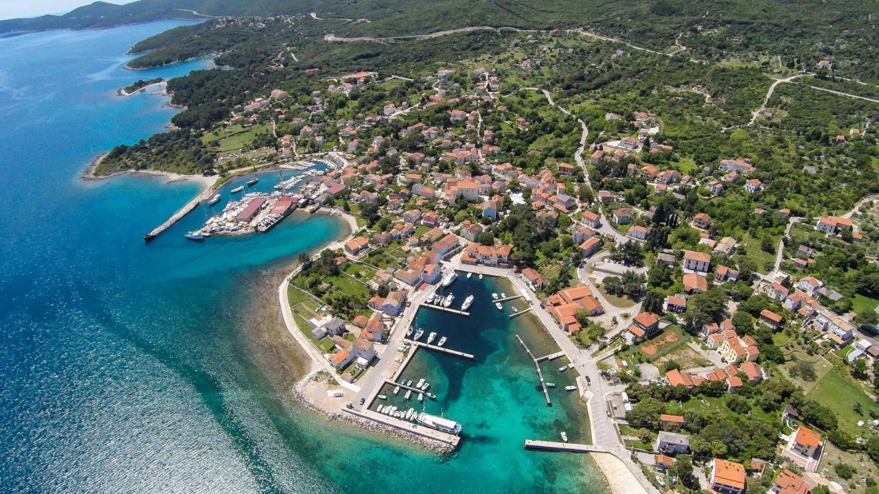 Apartments And Rooms By The Sea Nerezine, Losinj - 11815 Екстер'єр фото