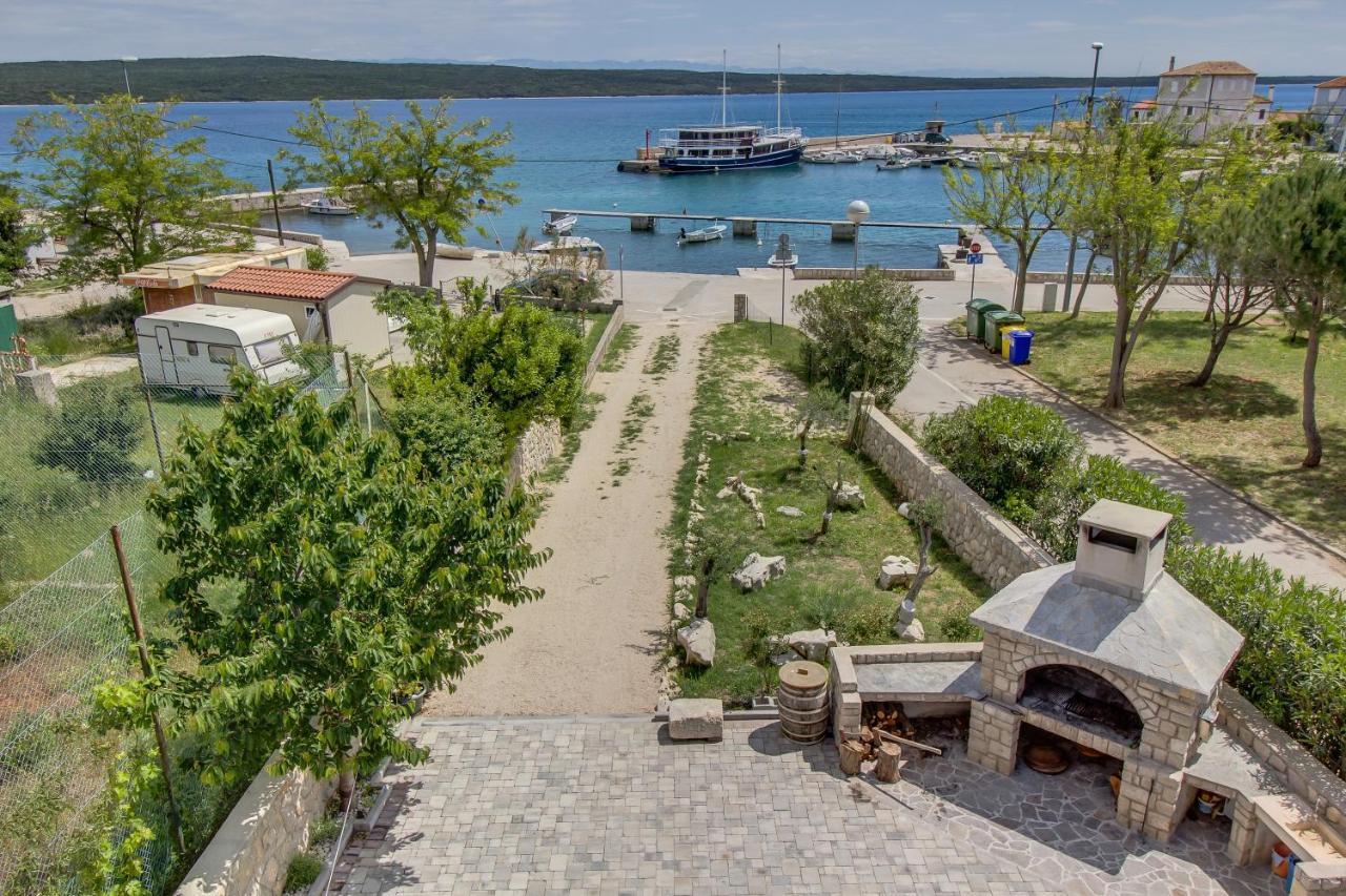 Apartments And Rooms By The Sea Nerezine, Losinj - 11815 Екстер'єр фото