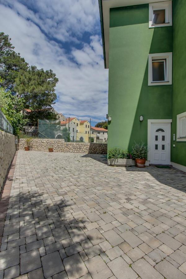 Apartments And Rooms By The Sea Nerezine, Losinj - 11815 Екстер'єр фото