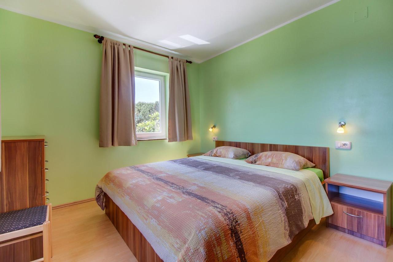 Apartments And Rooms By The Sea Nerezine, Losinj - 11815 Екстер'єр фото