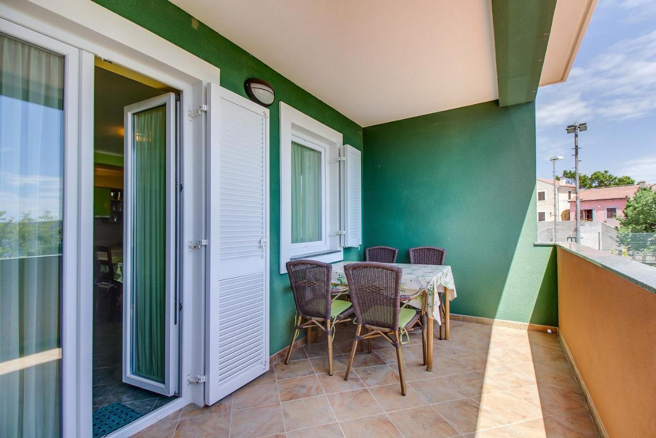 Apartments And Rooms By The Sea Nerezine, Losinj - 11815 Екстер'єр фото